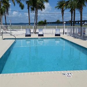 Knight'S Key Suites